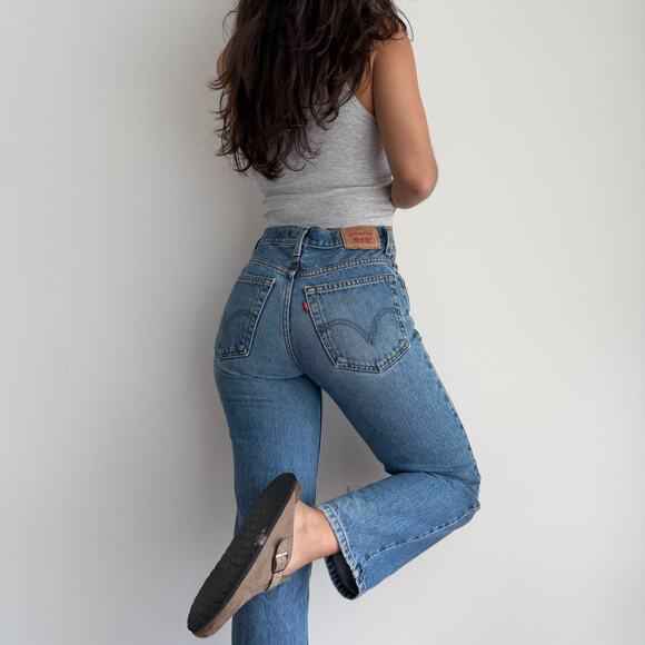 Vintage Levis Jeans Womens 29X29 Student Fit Relaxed Straight 550 Y2K 90s - Picture 1 of 14